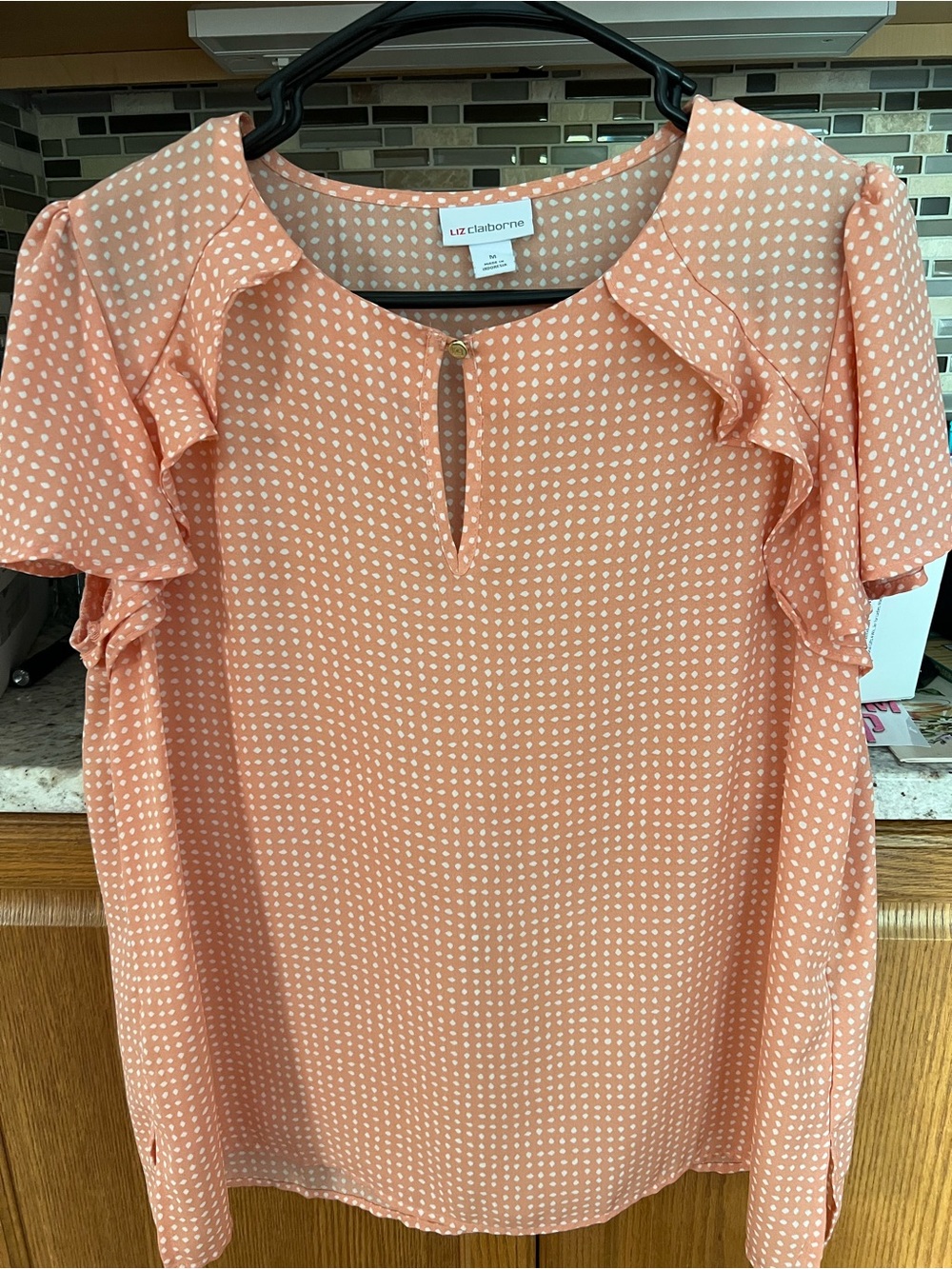 Ladies Liz Claiborne Peach Dot Ruffle Sleeve Top